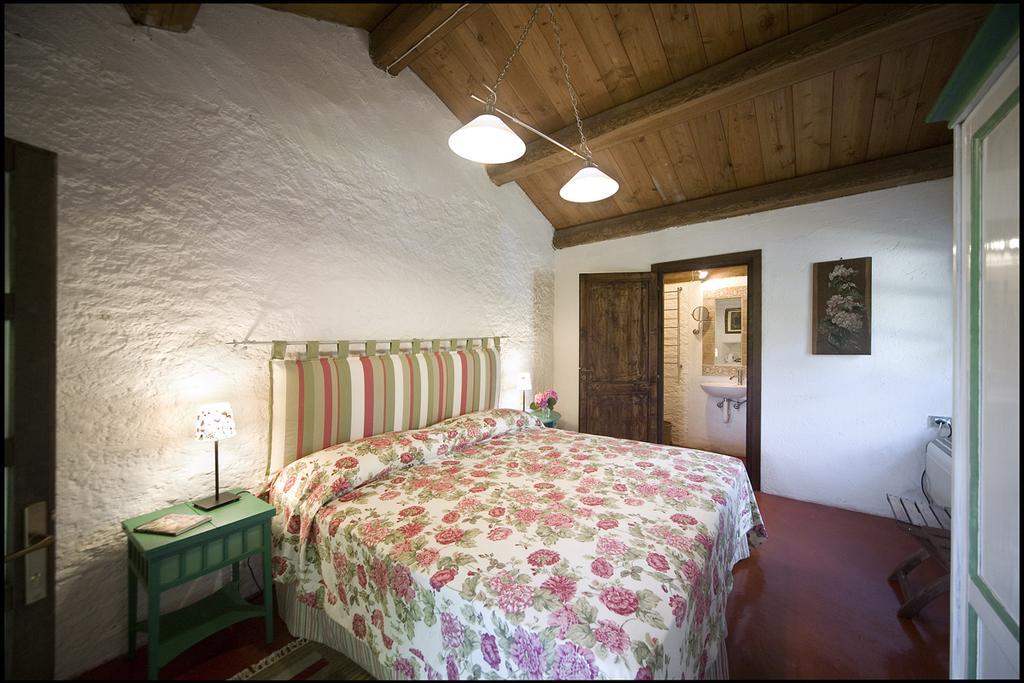 Agriturismo Famiglia Al Castello Di Bagnolo Bagnolo Piemonte Номер фото