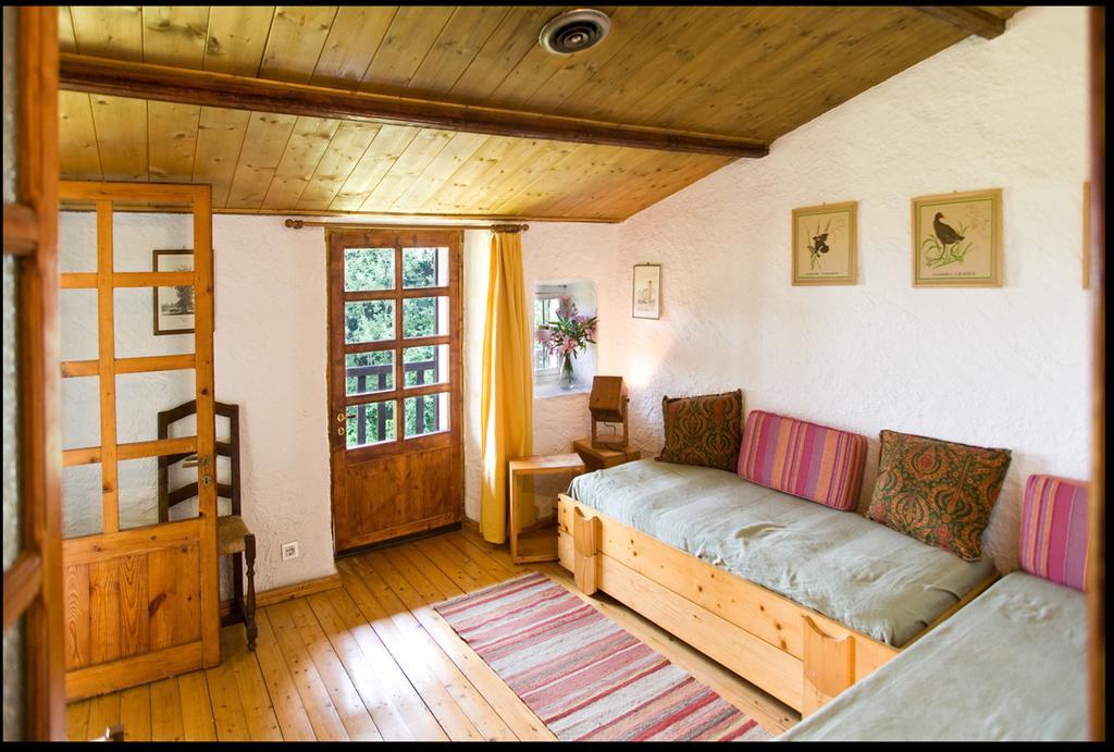 Agriturismo Famiglia Al Castello Di Bagnolo Bagnolo Piemonte Номер фото