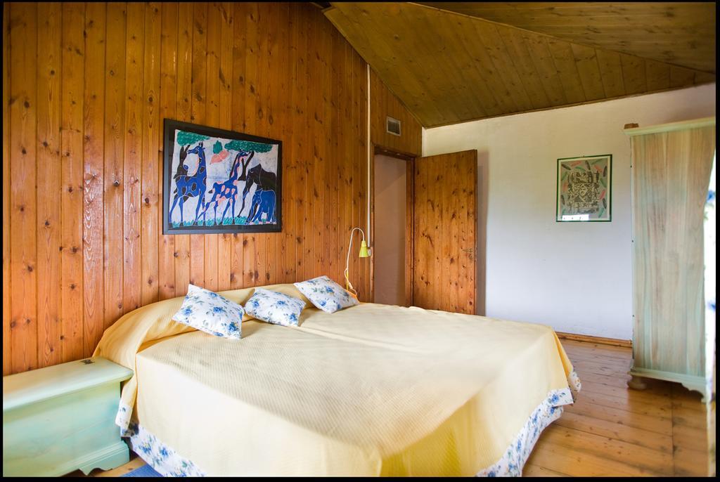 Agriturismo Famiglia Al Castello Di Bagnolo Bagnolo Piemonte Номер фото