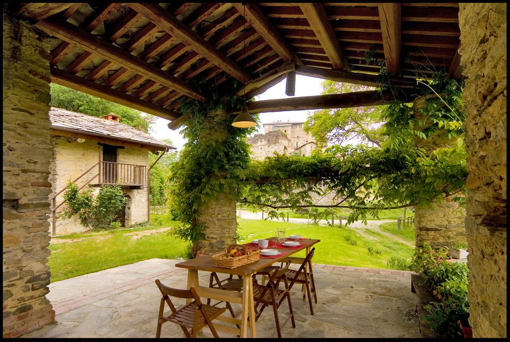 Agriturismo Famiglia Al Castello Di Bagnolo Bagnolo Piemonte Номер фото