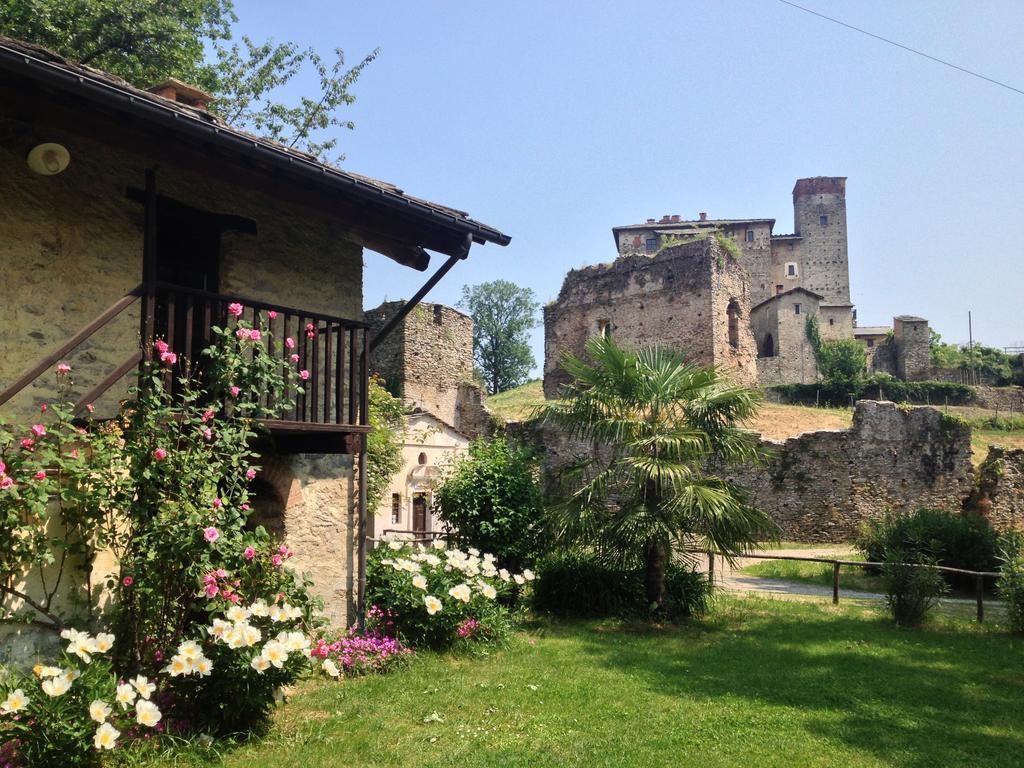 Agriturismo Famiglia Al Castello Di Bagnolo Bagnolo Piemonte Номер фото