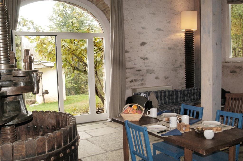 Agriturismo Famiglia Al Castello Di Bagnolo Bagnolo Piemonte Номер фото