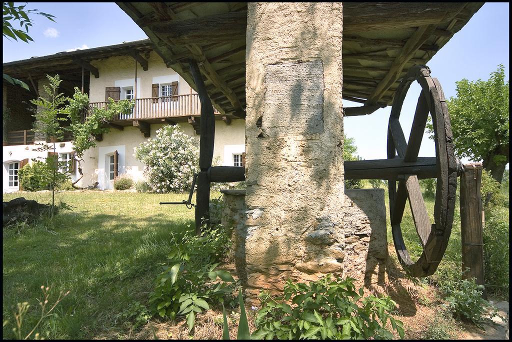 Agriturismo Famiglia Al Castello Di Bagnolo Bagnolo Piemonte Номер фото