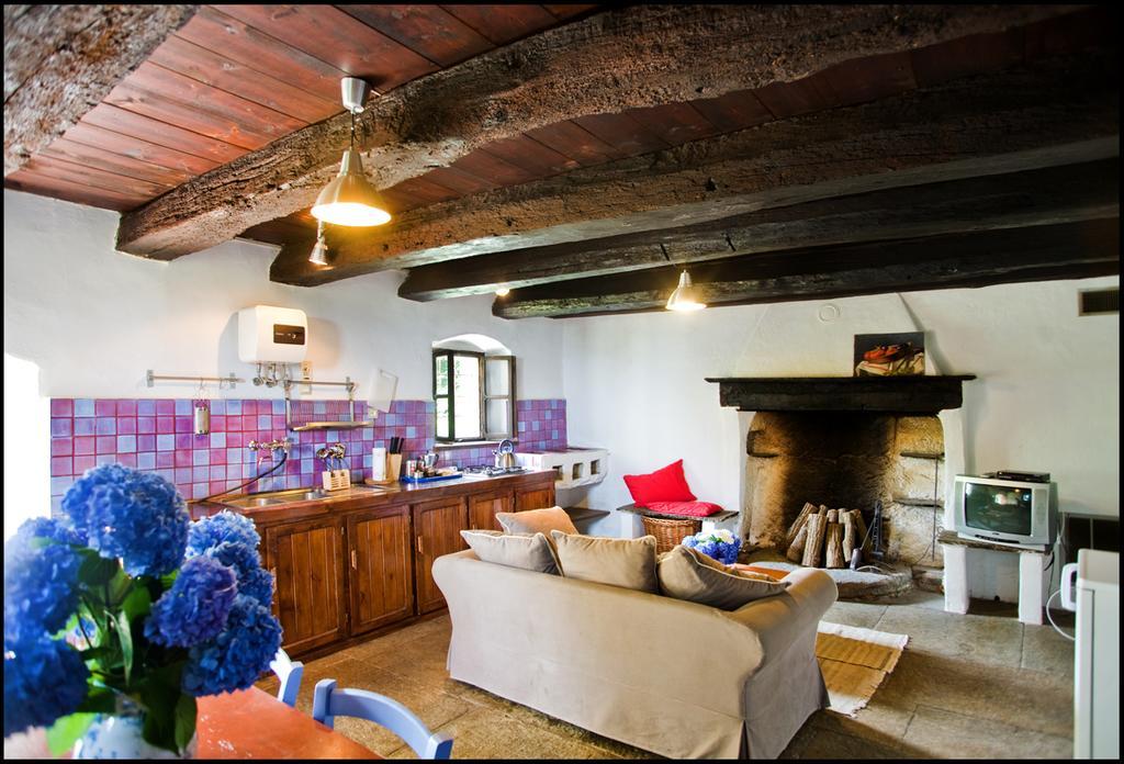 Agriturismo Famiglia Al Castello Di Bagnolo Bagnolo Piemonte Номер фото