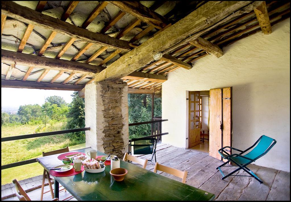 Agriturismo Famiglia Al Castello Di Bagnolo Bagnolo Piemonte Номер фото